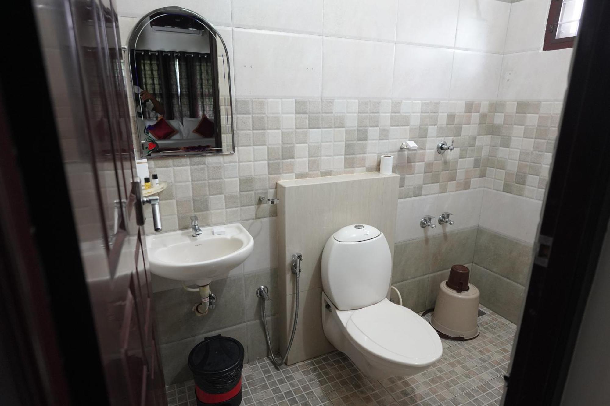 Swapna Home Suites Nedumbassery Rom bilde