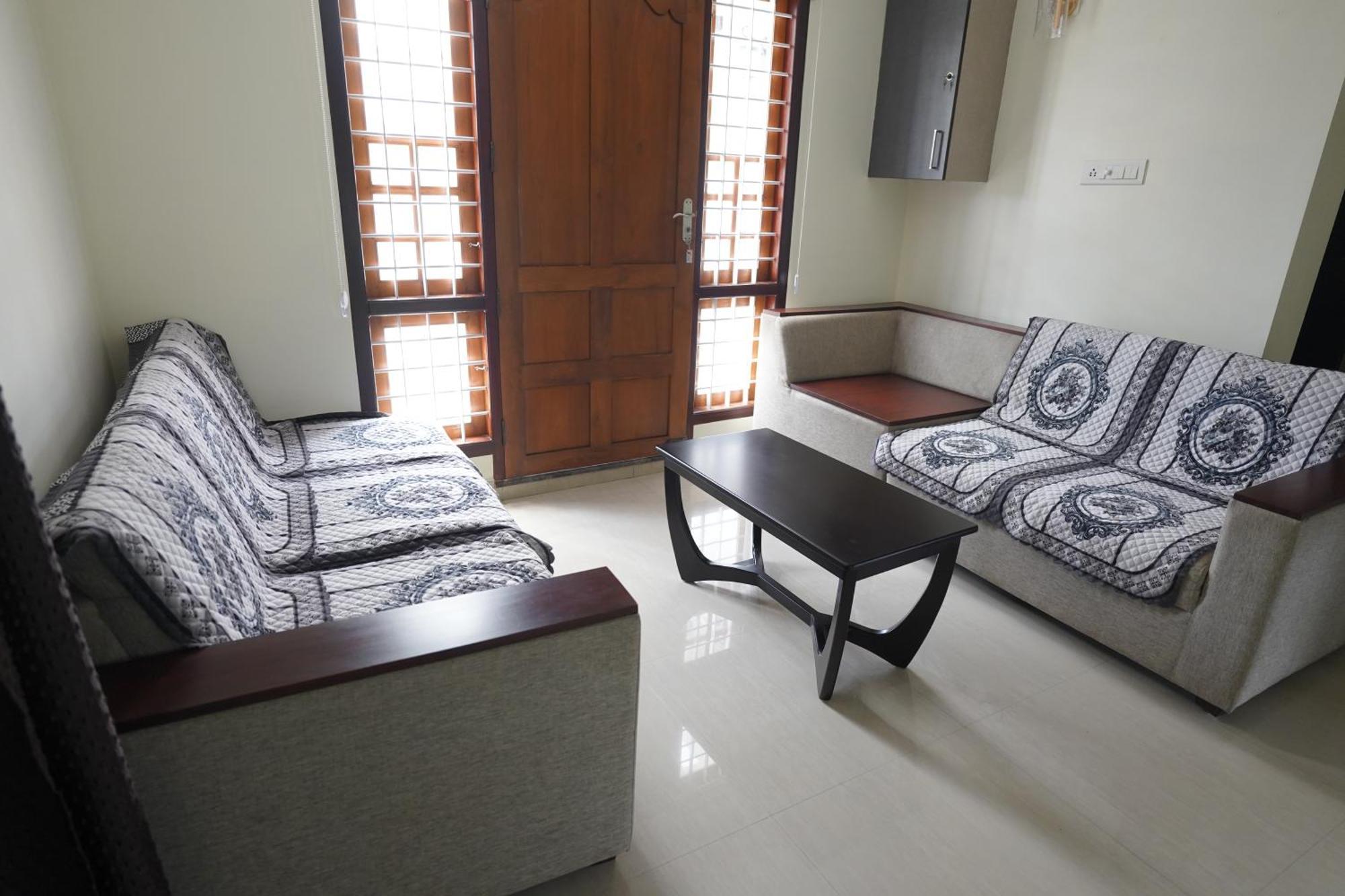Swapna Home Suites Nedumbassery Eksteriør bilde